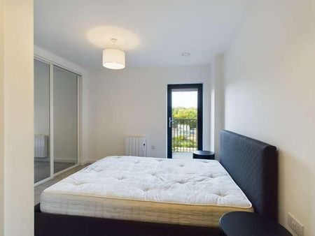 Hampton Place, Ashford, TN23 - Photo 4