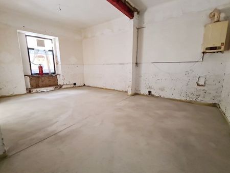 GROSSE MOHRENGASSE, straßenseitiges 77 m2 Geschäftslokal, 3 Zimmer, Nebenräume, Edelrohbau - Photo 4