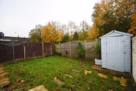 3 bedroom terraced house to rent - Photo 5