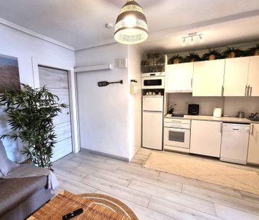 Ground Floor Bungalow for Short Term Rental in Punta Prima - Photo 2