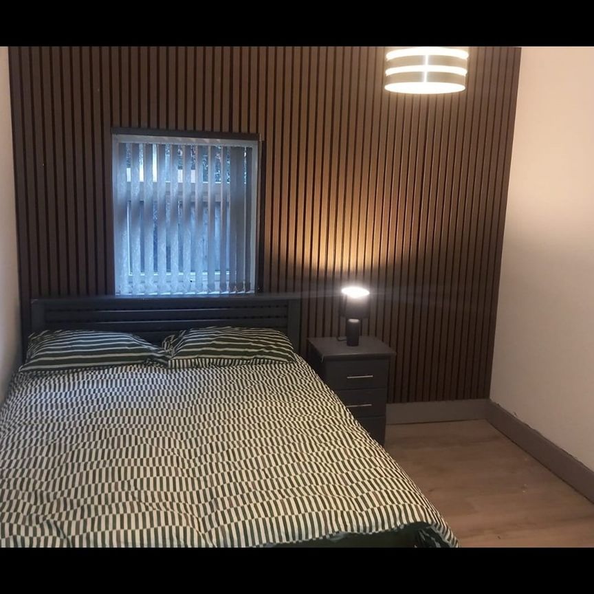 Room in a Shared House, Bristol Road, B29 - Photo 1