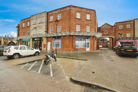 Godwin Court, Swindon, Swindon, SN1 - Photo 5