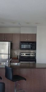 2 Bed + Den, 2 Baths Apartment for Rent @ 610 Granville St, Vancouver - Photo 3