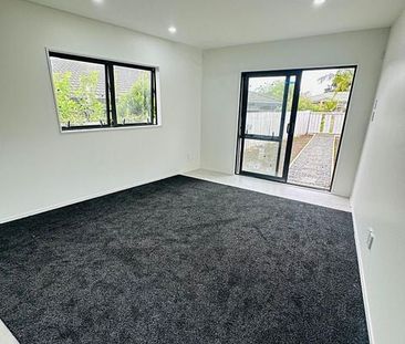 Modern 2BR Home in Ranui - Photo 1