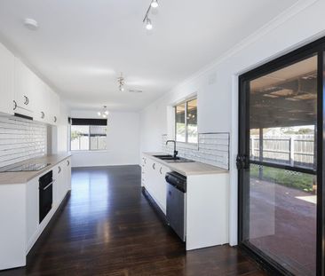 Neat Family Home - Photo 5