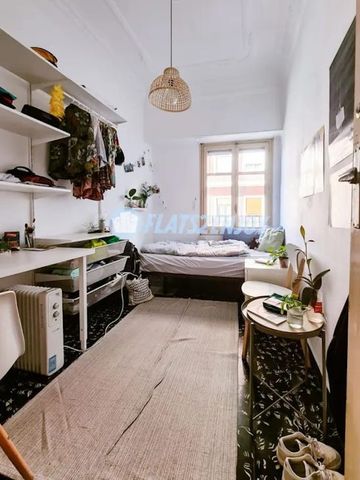 Carrer del Pintor Gisbert, Valencia, Valencian Community 46004 - Photo 3