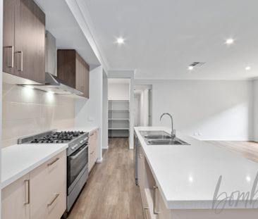 Spacious Family Home in Prime Kalkallo Location - Photo 2