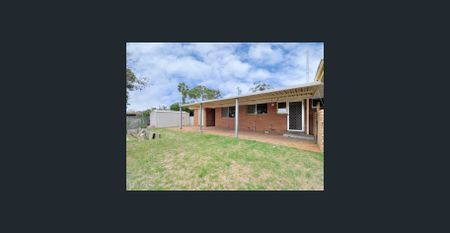PARMELIA 4 X 1 FAMILY HOME FOR LEASE - Photo 3