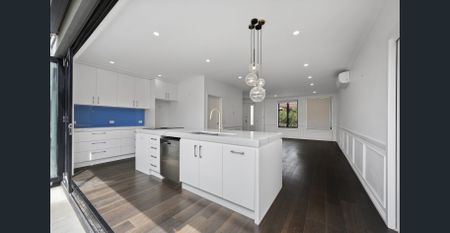 Modern, Convenient with a touch of Luxury - Photo 5