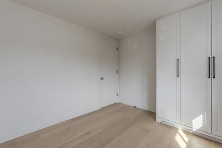 For Lease - 3029 Eva Drive, Burlington, Ontario - Photo 4