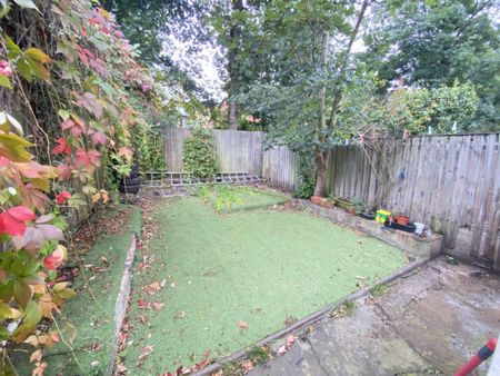 3 bedroom terraced house to rent - Photo 3