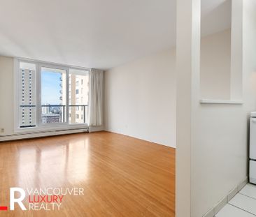 Condo in Downtown Vancouver, BC - Photo 3