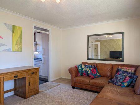 1 bedroom flat to rent - Photo 3