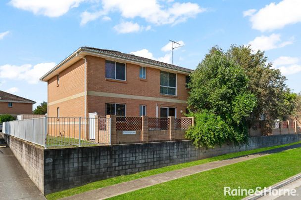 8/1-11 George Street, St Marys, NSW 2760 - Photo 1