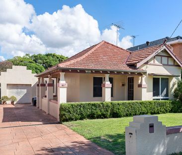 Charming Three-Bedroom Home in Brighton Le Sands - Photo 3