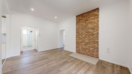 Renovated Beauty in Narromine - Photo 2