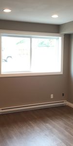 Lexington Manor - Photo 4