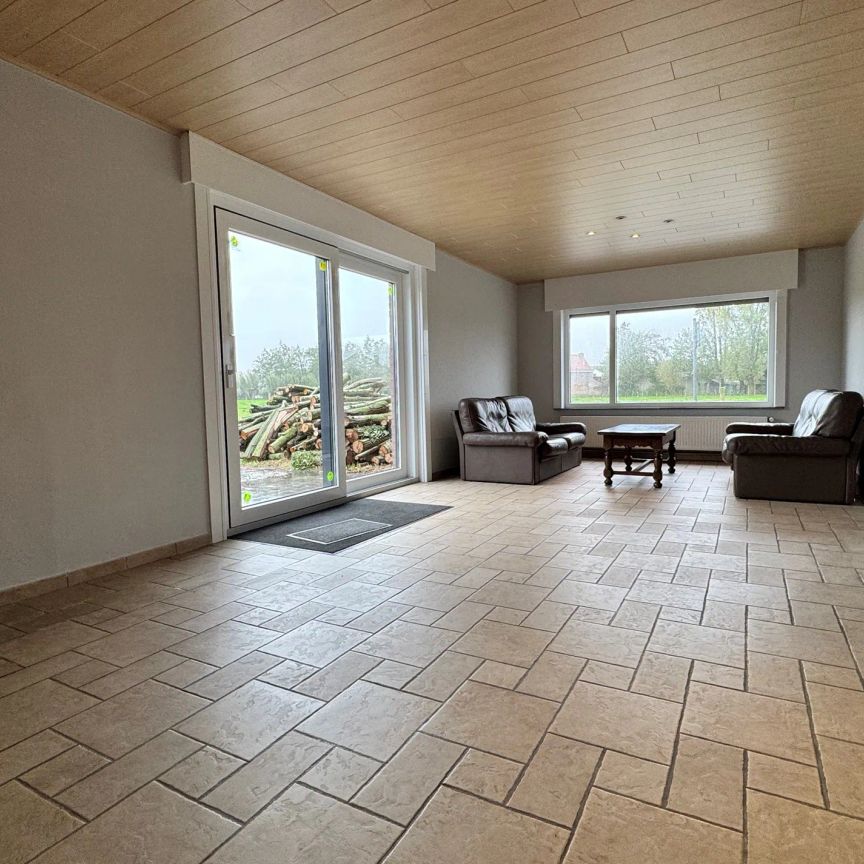 Alleenstaande woning met 3 slaapkamers te Ichtegem - Photo 1