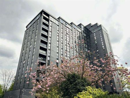 AVAILABLE NOW | One Double Bedroom | Unfurnished | 24 Hour Concierge, Roof Terrace & Co-Working Spaces - Photo 3