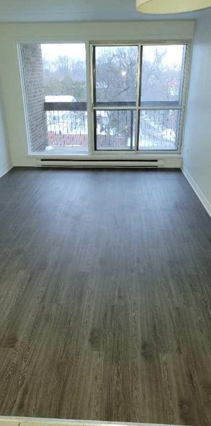 Très Bel Appartement 3 1/2 à Louer - Boulevard Des Sources - DDO - Aussi 4 1/2 - Photo 1