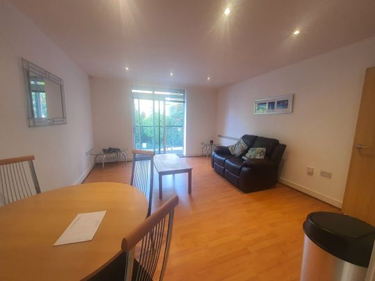 1 Bed Flat, Highfield Close, SE13 - Photo 1