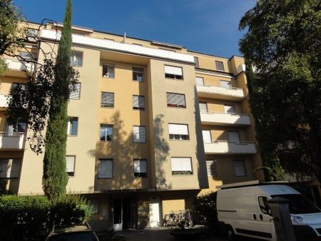 Studio being refurbished just a stone’s throw from the lake with balcony - Foto 4