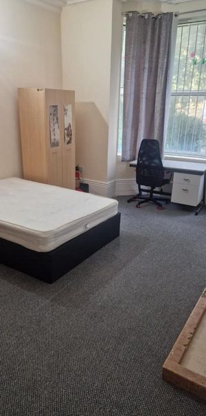 9 bedroom house to rent - Photo 1