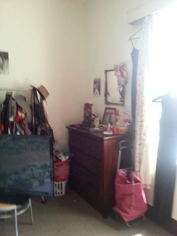 Tidy 5 Bedroom home at a great location - Photo 3