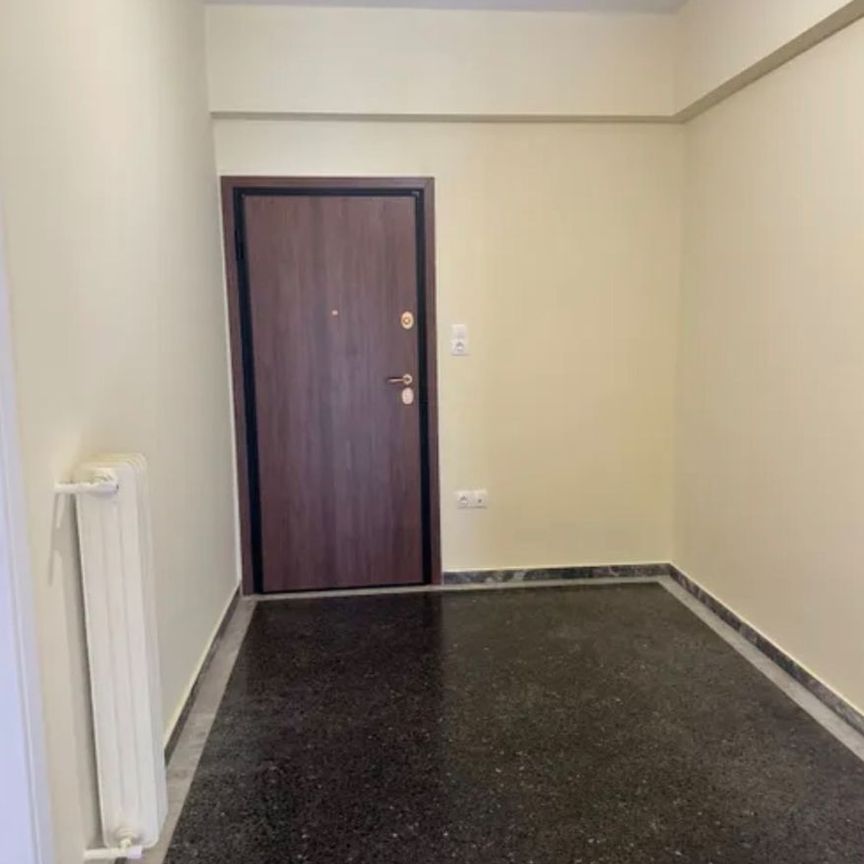Διαμέρισμα για ενοικίαση Τζιτζιφιές (Καλλιθέα) - Photo 1