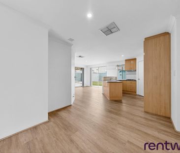 Charming 3-Bedroom Duplex in Prime Location - Photo 6