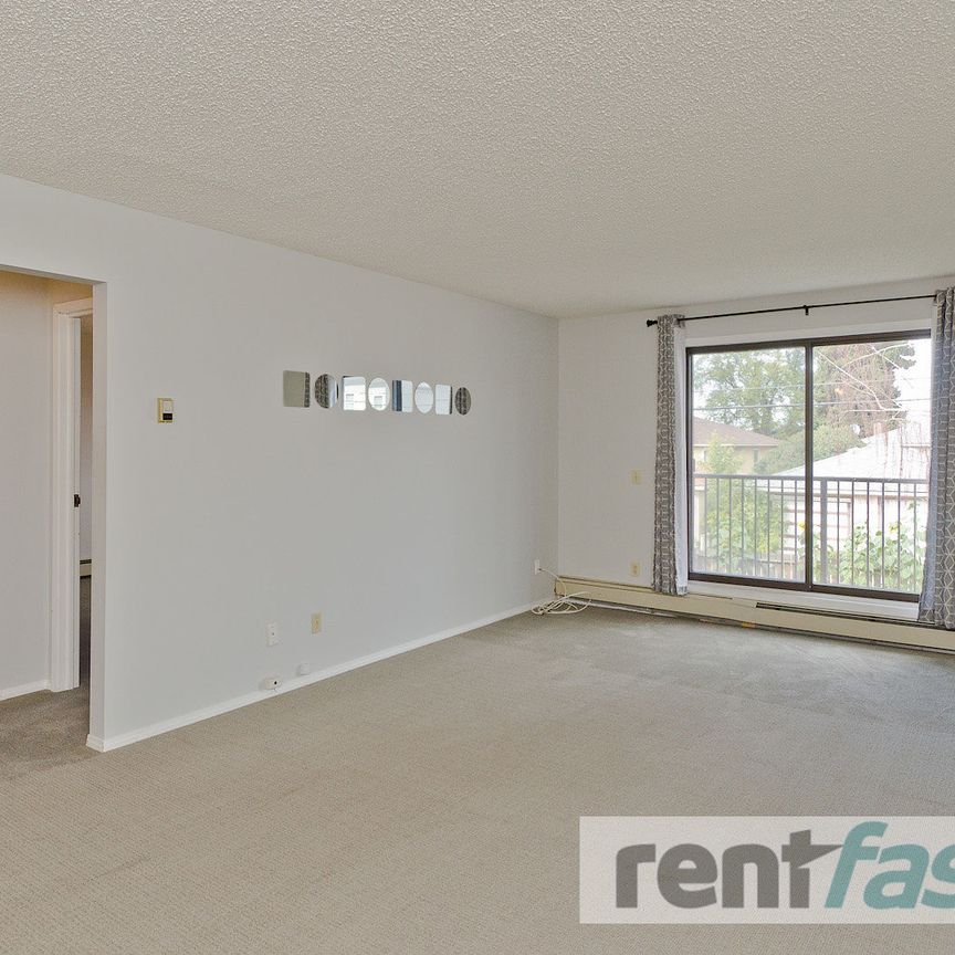 120 23rd Ave NE, Calgary - Photo 1