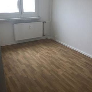 Praktische 3-Raumwohnung nicht weit vom Stadtzentrum entfernt! - Foto 1