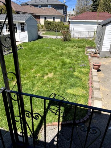 For Lease - 322 Cosburn Avenue, Toronto, Ontario - Photo 2