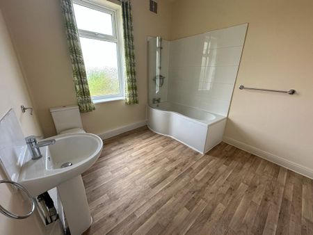 2 bedroom terraced house to rent - Photo 5