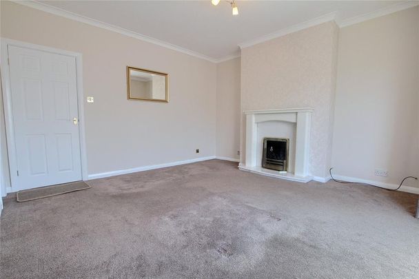 3 bedroom end of terrace house to rent - Photo 1