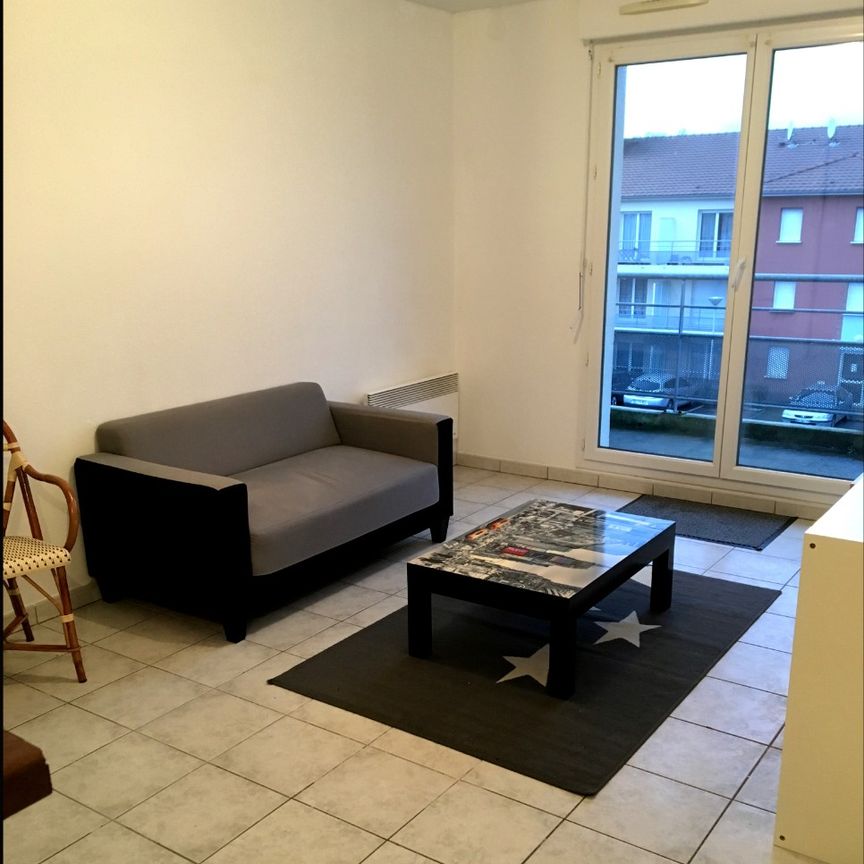 Location Appartement 2 pièces 37m² AVION 62210 - Photo 1