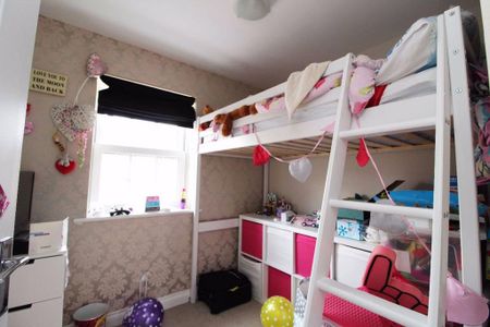 2 bedroom terraced house to rent - Photo 3