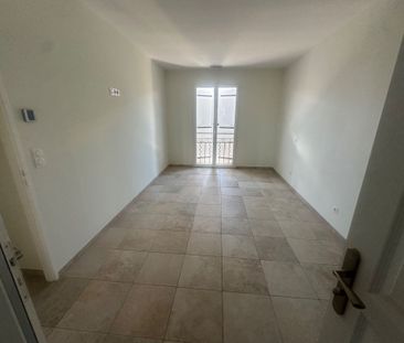 Location Maison Aix-en-Provence 4 Pièces 123 m² - Photo 4