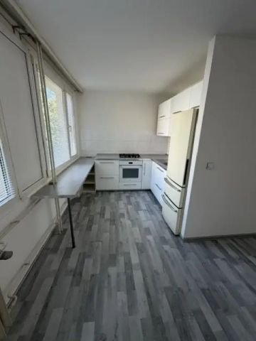 Pronájem bytu 1+kk, 38 m - Fotografie 5