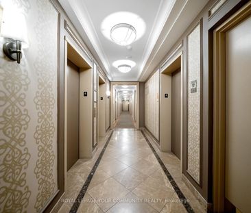 For Lease - 9245 Jane Street Unit# 402, Vaughan, Ontario - Photo 1