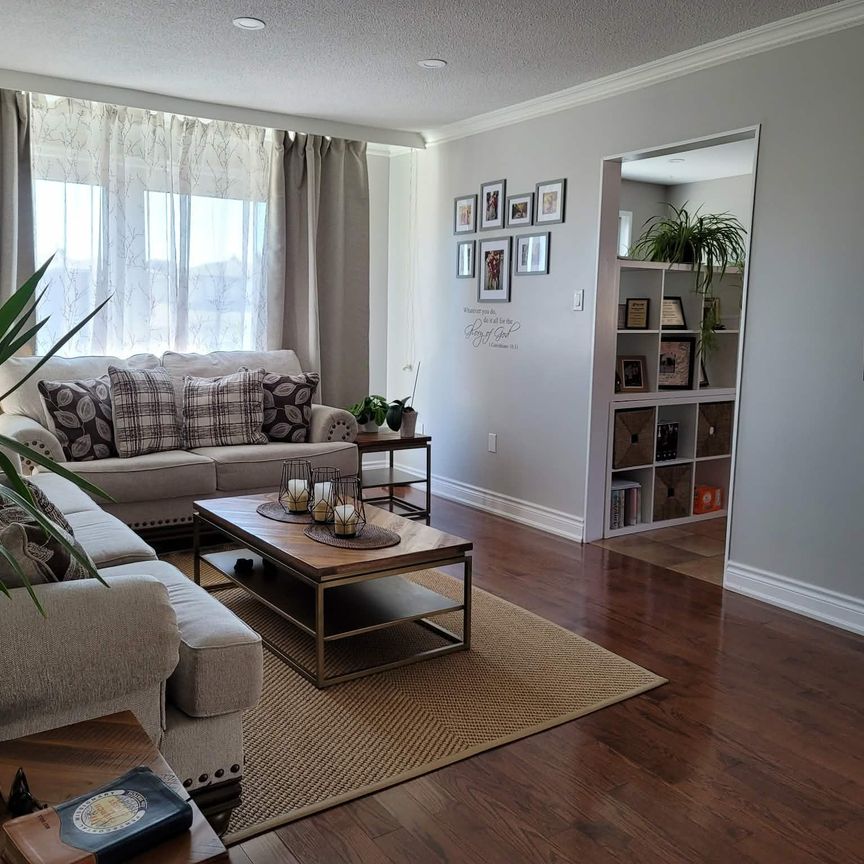 For Lease - 198 Braymore Boulevard, Toronto, Ontario - Photo 1