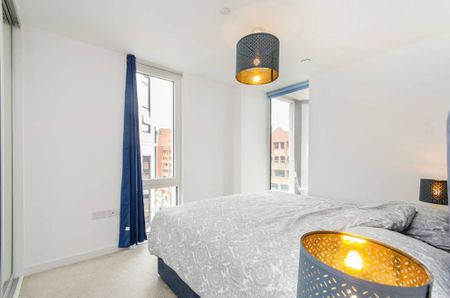 2 bedroom flat to rent - Photo 2