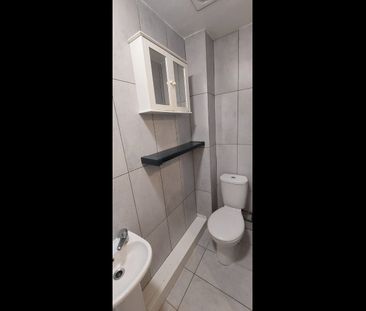 4 Bed Terraced House, Earls Road, SO14 - Photo 5