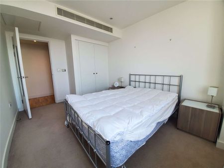 One bedroom apartment with views towards Greenwich in the Landmark West Tower. - Photo 3