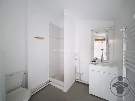 Location Appartement 2 pièces 28 m2 à Saint-Médard-de-Guizières - Photo 5