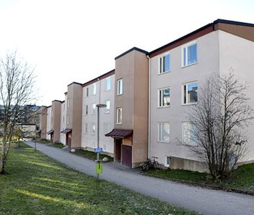 Fäbodvägen 29, Skogås - Photo 1