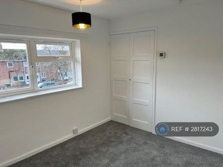 2 bedroom semi-detached house to rent - Photo 2