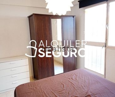 Alquiler de piso en Avenida Manuel Gorria - Photo 2