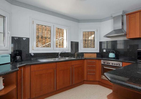 Alicante, Valencian Community 03700