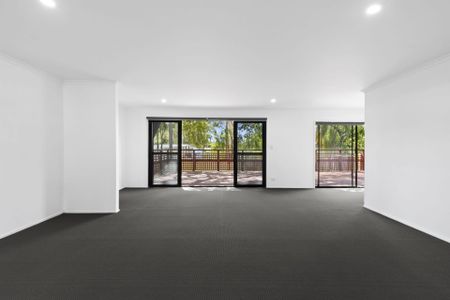 Spacious 4-Bedroom Home in Nerang– Electricity, Water & Wifi Included! - Photo 2